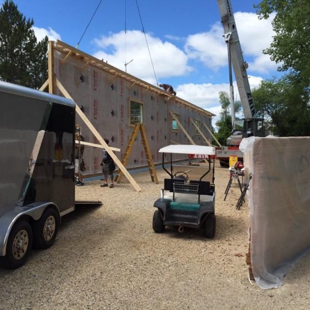 Erin Crane Rental has been Southeast Wisconsin’s go-to crane operator for over 20 years.